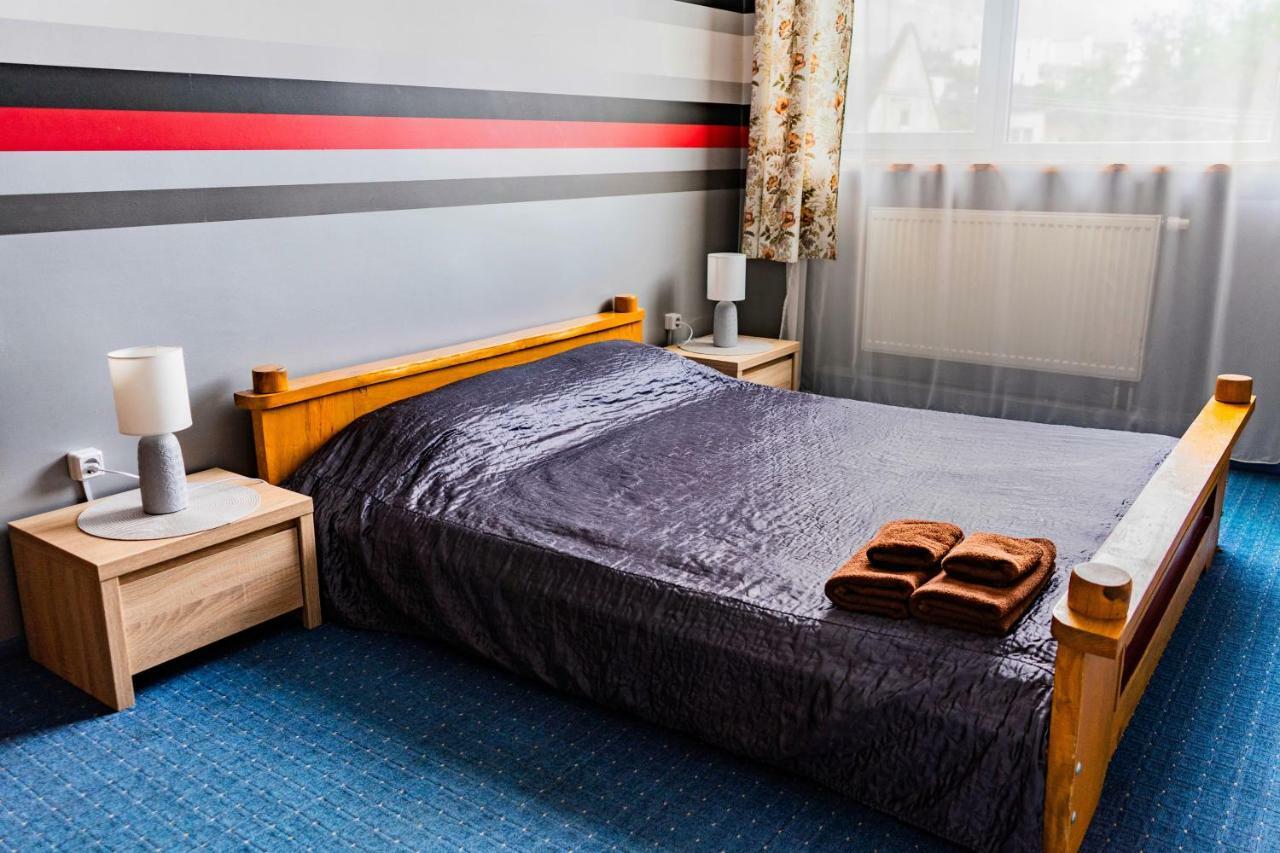 Hostel Villa Roma Lviv Bagian luar foto