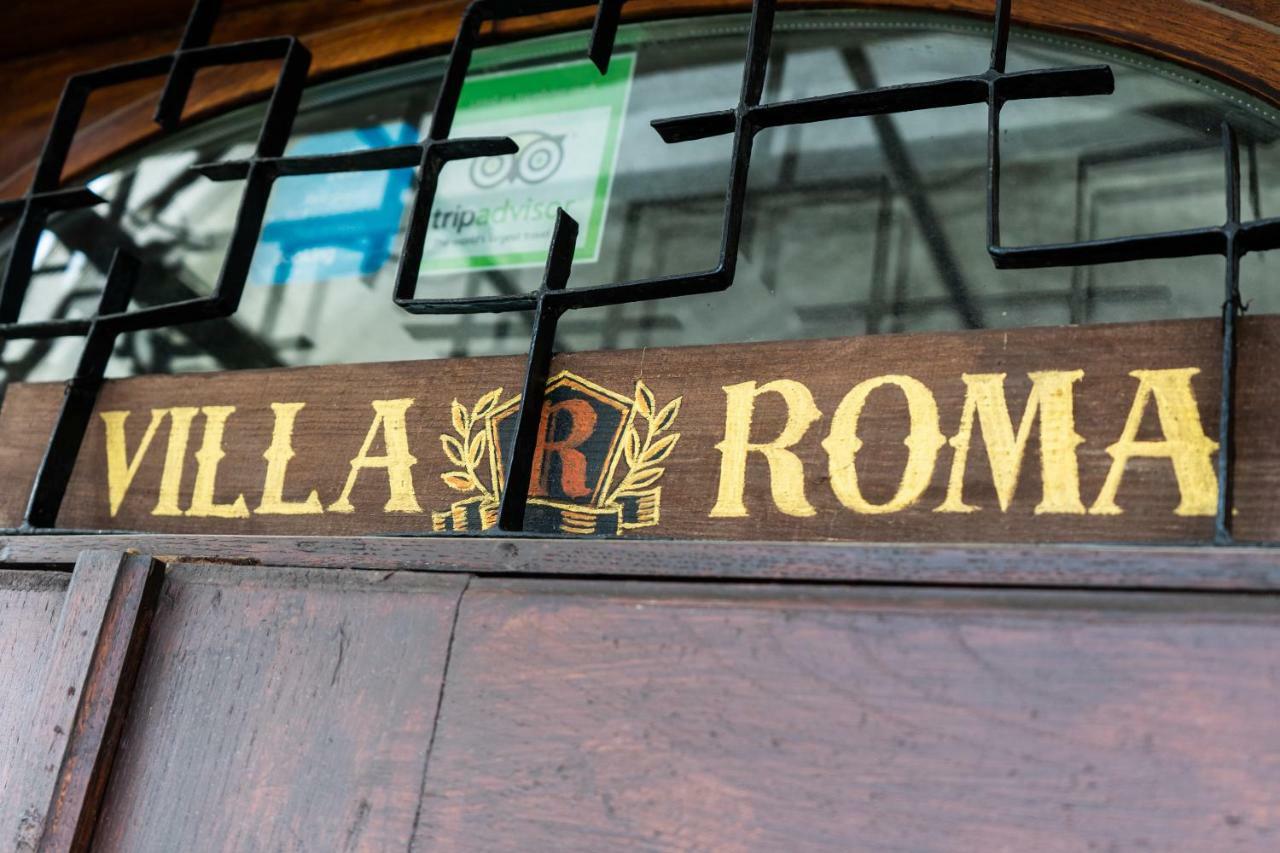 Hostel Villa Roma Lviv Bagian luar foto